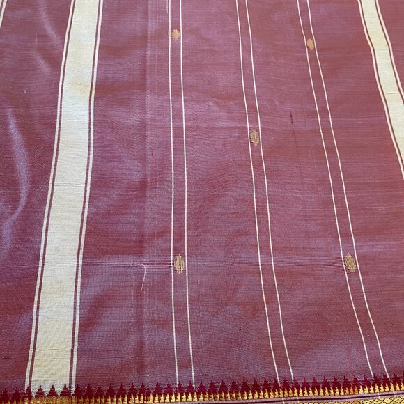 Gold, cream, red, traditional embroidered Indian Sari - Art Silk - Picture 3 of 5